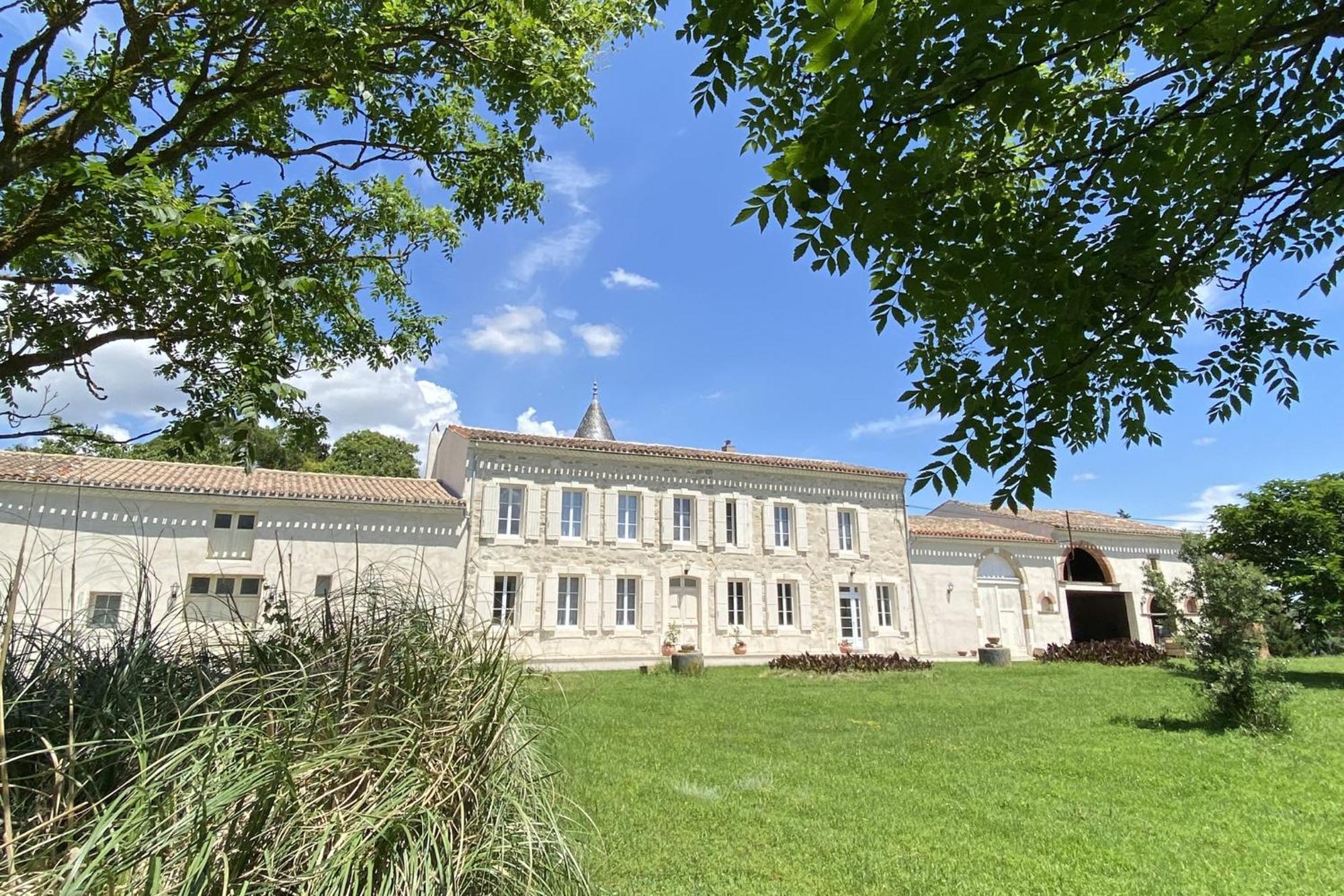 Domaine De Lanis - Maison D'Hotes Pour Une Parenthese Hors Du Temps Castelnaudary Exterior photo